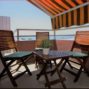 https://apartamentos-pedregalejo-playa-malaga.es-andalucia.com