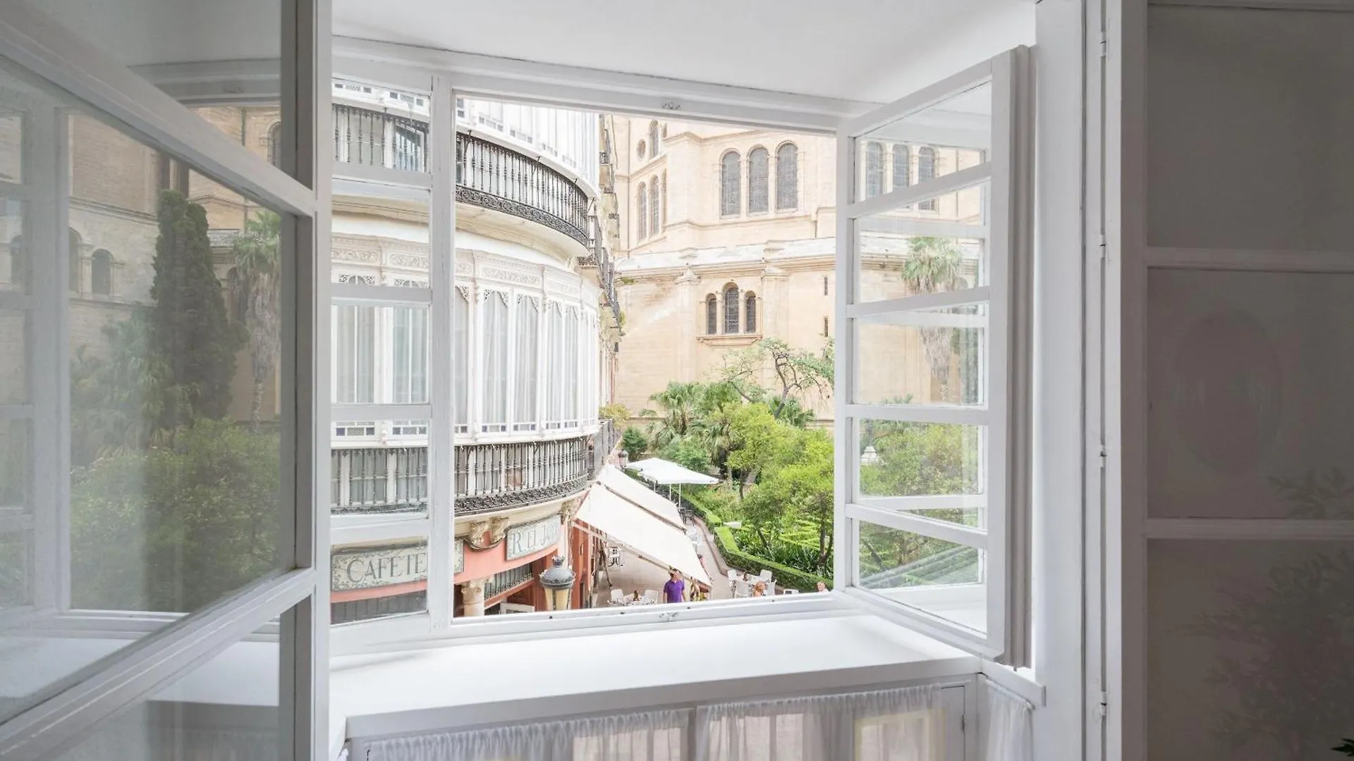 Cathedral Suites Malaga Apartment